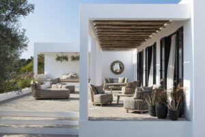 Gommaire-outdoor-teak-furniture-lounge_carol_1-seater-G406-NAT